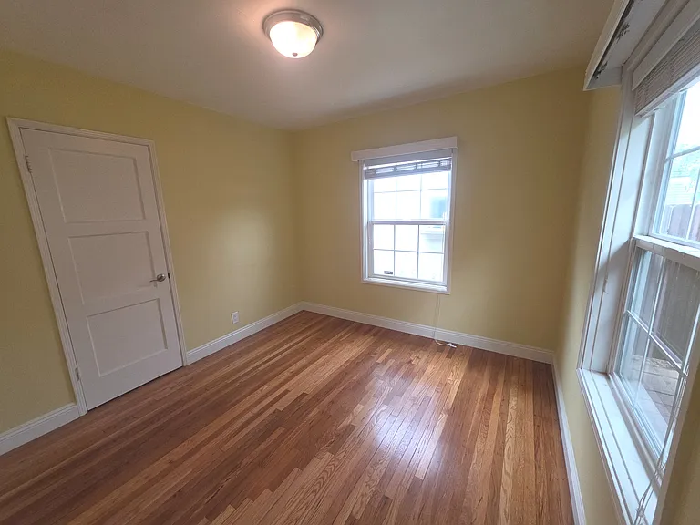 1000 Primrose St — Photo 8