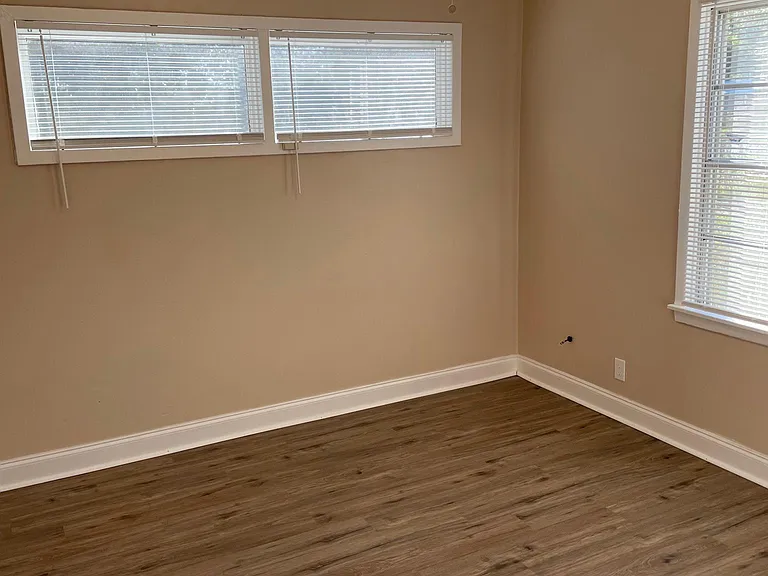 309 Macklyn St — Photo 11