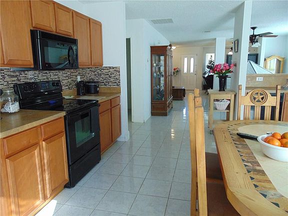 3rd image of 7924 Whitney Ln