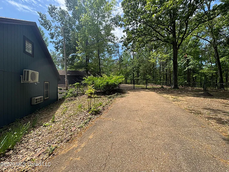 21 County Road 187 — Photo 33