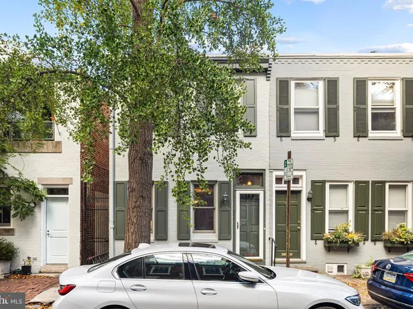 2317 Waverly St, Philadelphia, PA 19146