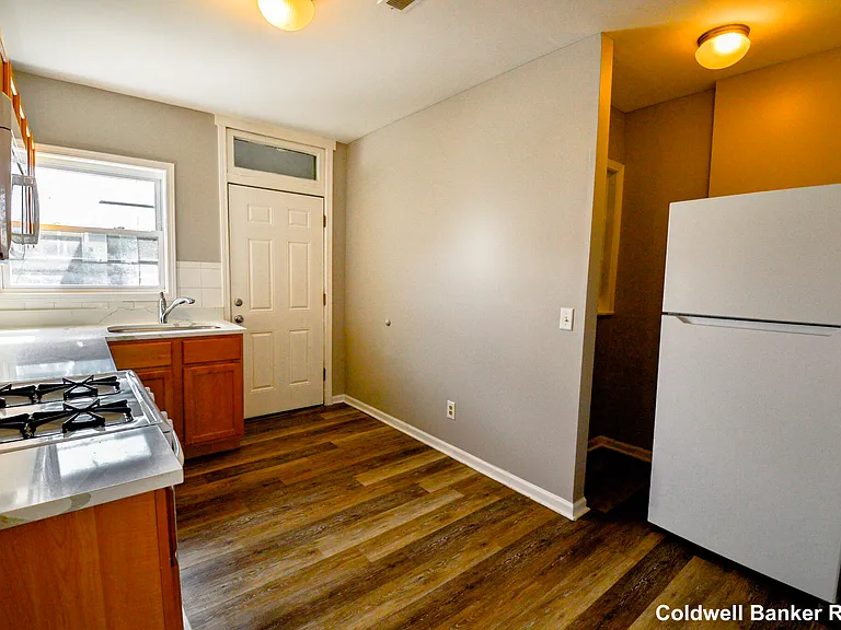 3945 W Schubert Ave #1E — Photo 5