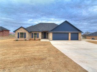 3090 Bedford Falls Dr, Edmond, OK 73034