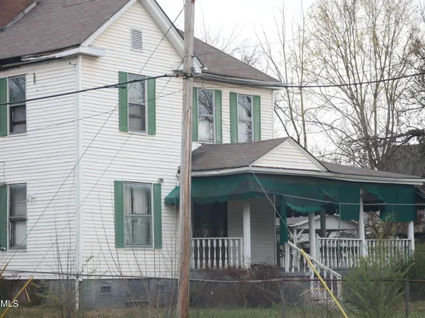 1901 Washington Pike, Knoxville, TN 37917