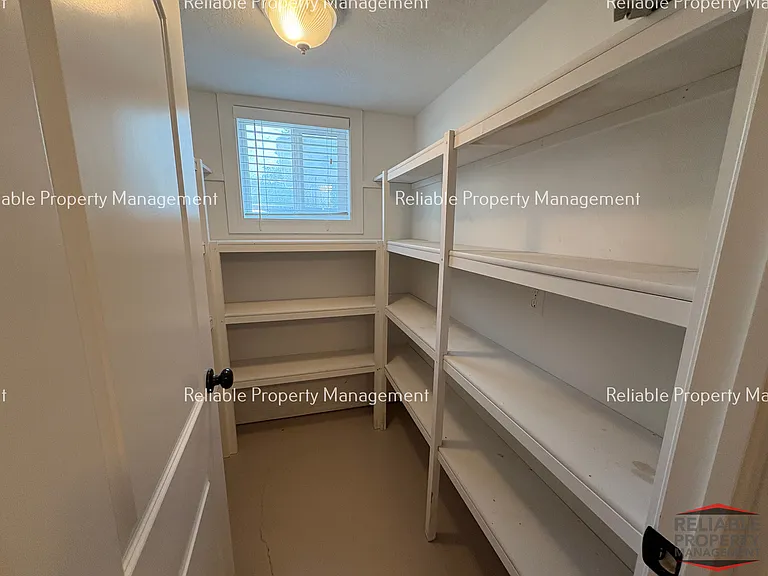 1153 Idaho Ave #B — Photo 8