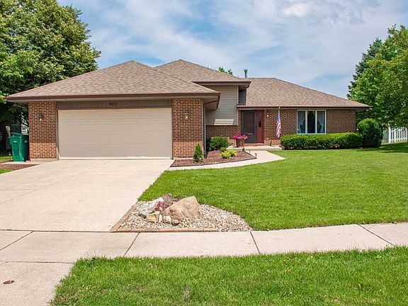 2nd image of 400 S Brookshore Dr