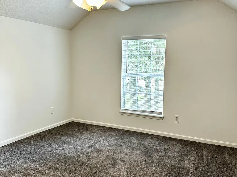 2298 Huckins Ct — Photo 18