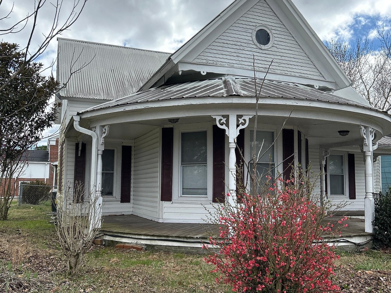 823 Pennsylvania Ave, Etowah, TN 37331 Zillow