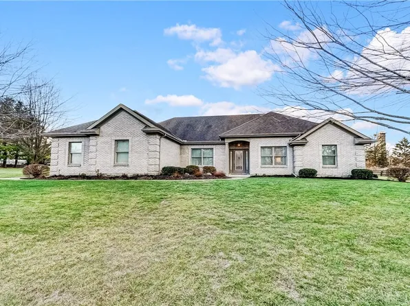 8955 Sycamore Trails Dr, Springboro, OH 45066