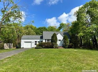 1437 Hallock Ave, Port Jefferson Station, NY 11776