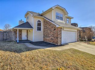 2404 Cherry Ln, Oklahoma City, OK 73130