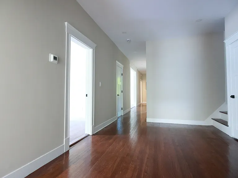 37 George St #37 — Photo 11