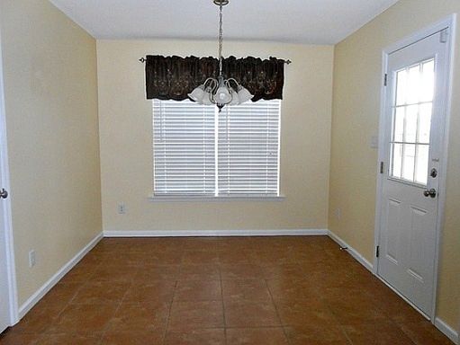 4th image of 5832 Barkley Ln