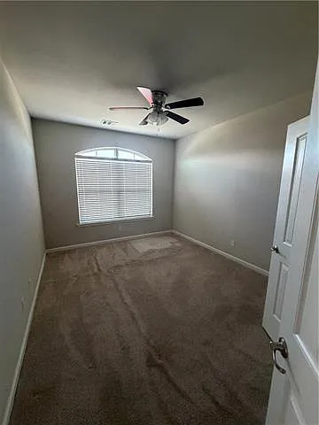 220 E Lake Dr — Photo 14
