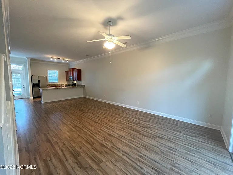 4804 Exton Park Loop — Photo 6