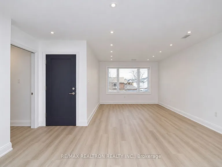 230 Boon Ave #5 — Photo 2