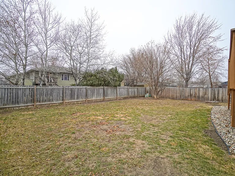 5201 S Baneberry Ave — Photo 25