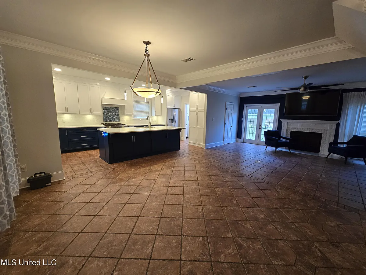 Building Photo - 408 Caribe Pl N