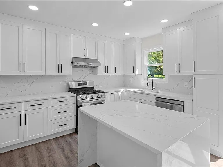 400 Talaflo St — Photo 9