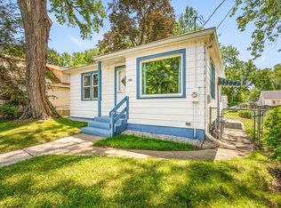 705 Lawn Dr, Loves Park, IL 61111