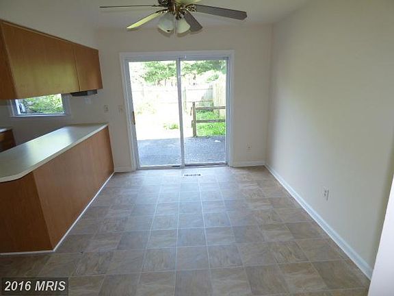 4th image of 1848 Abbey Ln