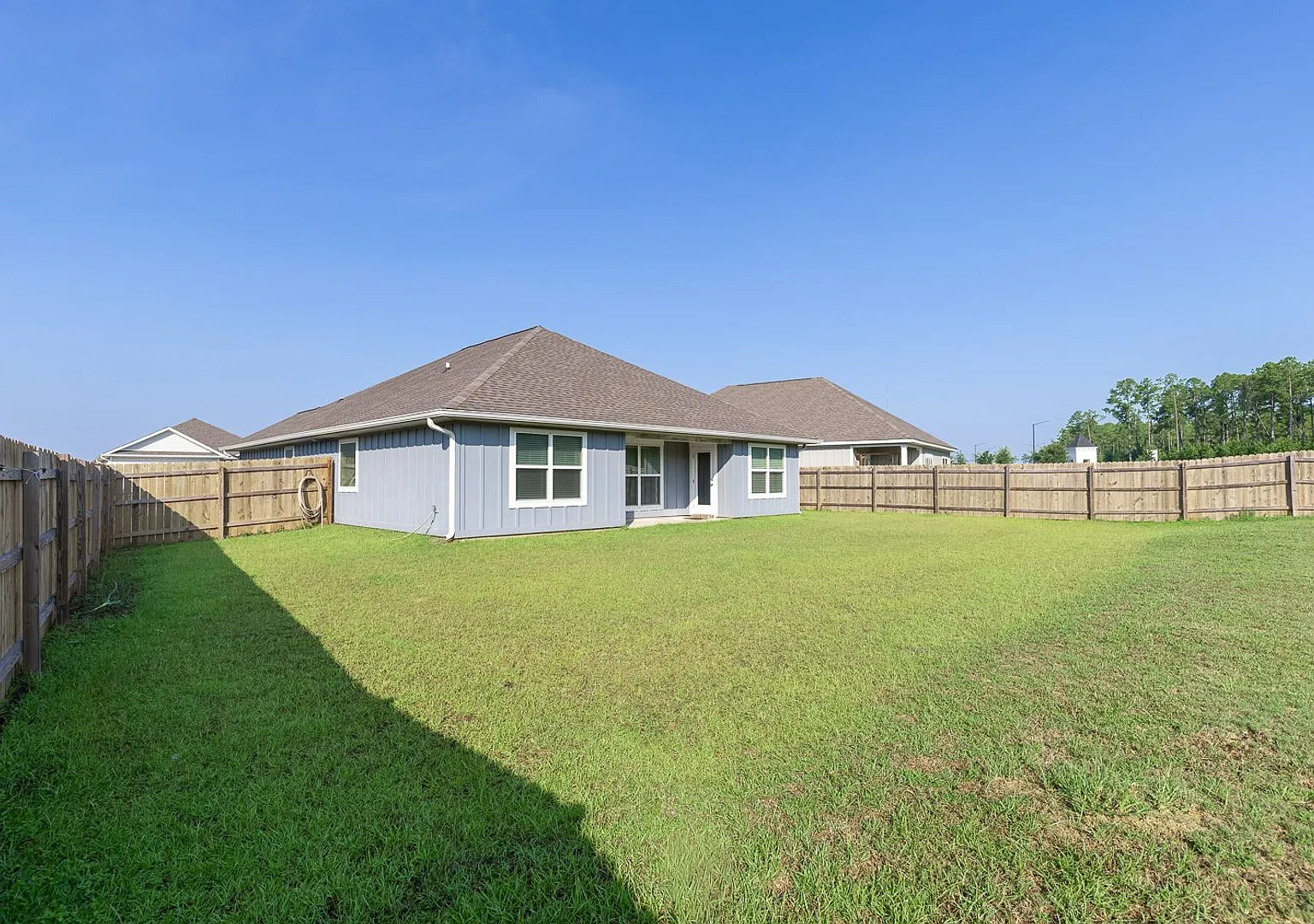 4 bedroom 3 bath home in the Stonebridge subdivision of Spanish Fort — Photo 4
