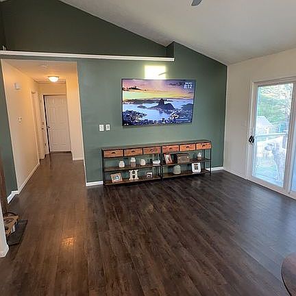 4th image of 6815 Vantage Ct