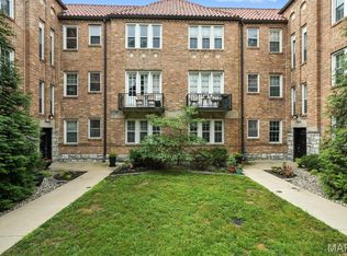 7530 Cromwell Dr APT 1S, Saint Louis, MO 63105