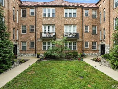 7530 Cromwell Dr APT 1S, Saint Louis, MO, 63105