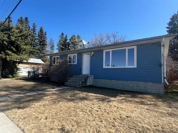 4830 W 16th Ave, Edson, AB T7E 1G4