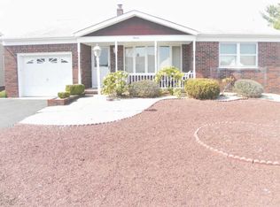 11 Norway Rd, Toms River, NJ 08757