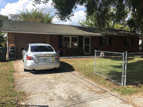2nd image of 721 W Alamo Dr