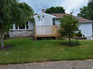 403 Floral Ln, Dauphin, PA 17018