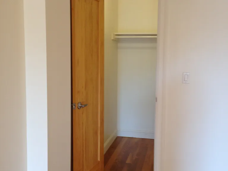 27 Western Avenue — Photo 10
