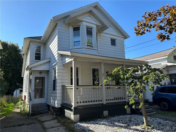 58 E 8th St, Oswego, NY 13126