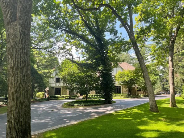 5219 North State Road 83, Hartland, WI 53029