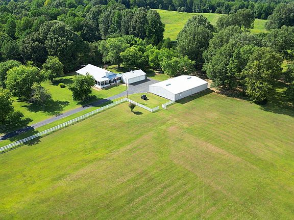 2nd image of 849 Belton Rd