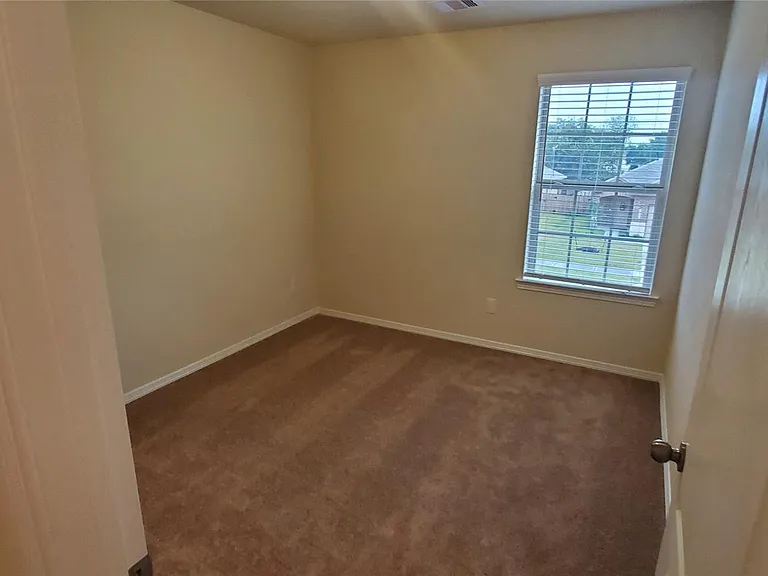 2530 Remembrance Cir — Photo 22