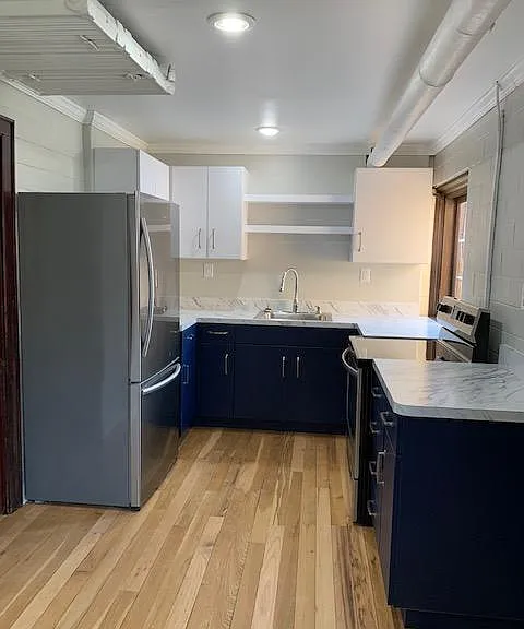 222 E Henrietta St #7 — Photo 1