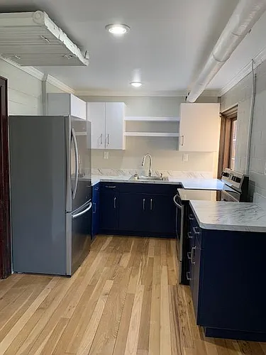 222 E Henrietta St #7 Photo 1