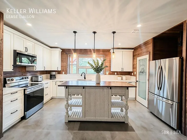 9170 Frank Rd — Photo 10
