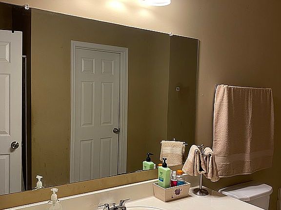 Master bathroom 