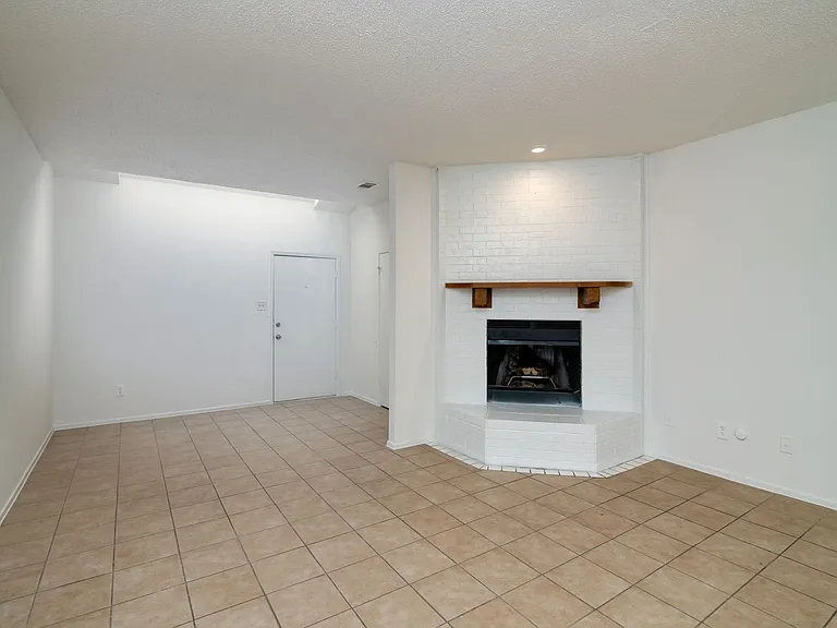 East Landing Townhomes — Photo 6