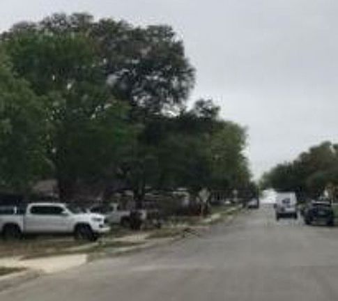 Exterior Neighborhood (street photo)