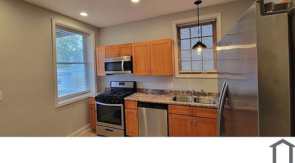 4th image of 641 N Monticello Ave Floor 1