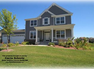 7436 Narcissus Ln N, Maple Grove, MN 55311