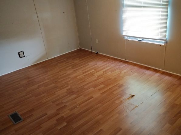 615 N Main St #27
