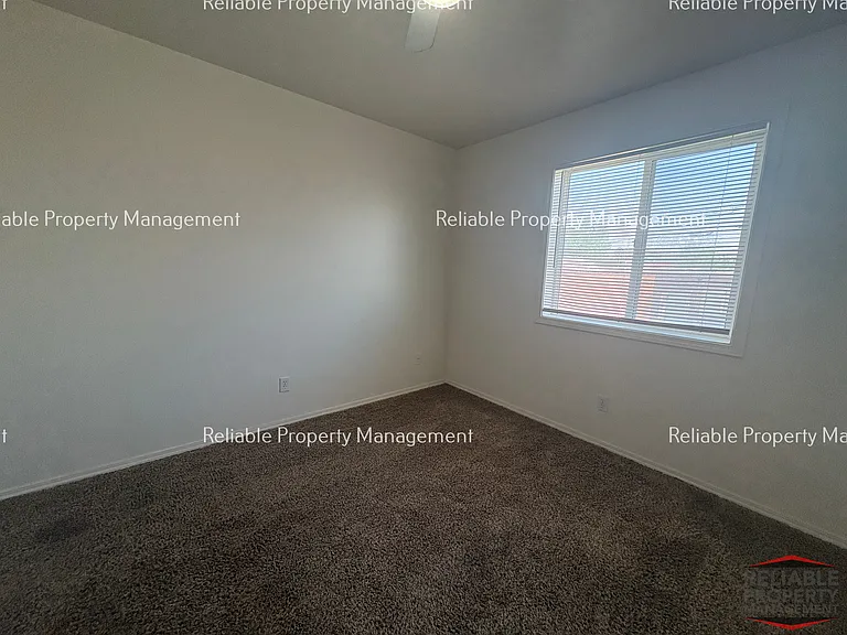 280 W Anderson St #4 — Photo 11