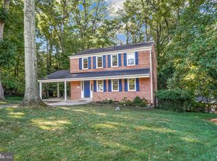 8925 Sleaford Pl, Annandale, VA 22003