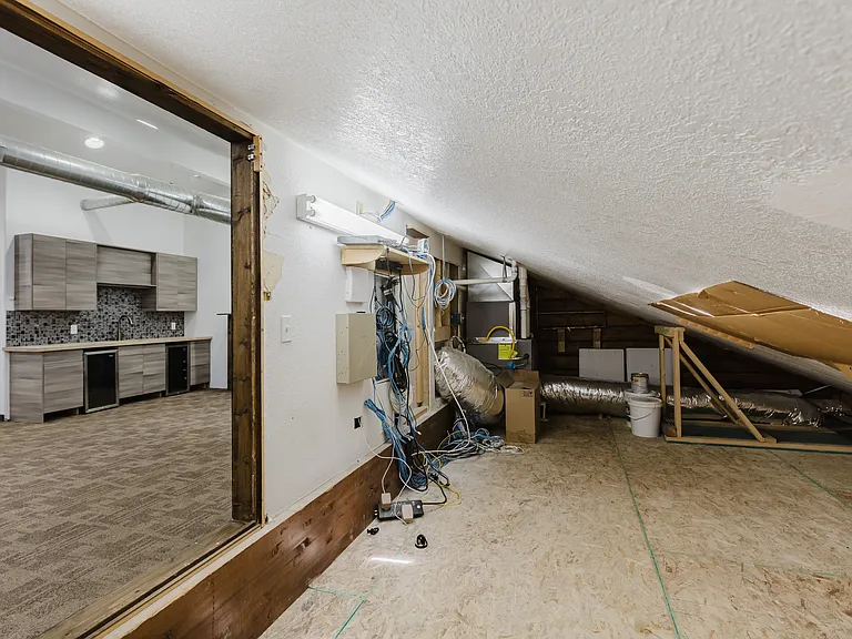 2147 Eagle Dr #A — Photo 8